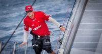 Volvo Ocean Race: Cuervas-Mons, dominando la proa del "MAPFRE"